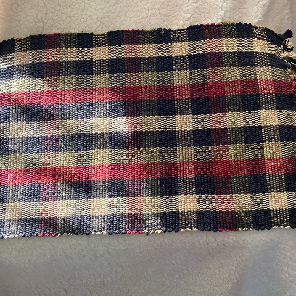 NWOT Gorgeous New Woven Placemat Set 5 Napkins 1 Runner Quality Set!!